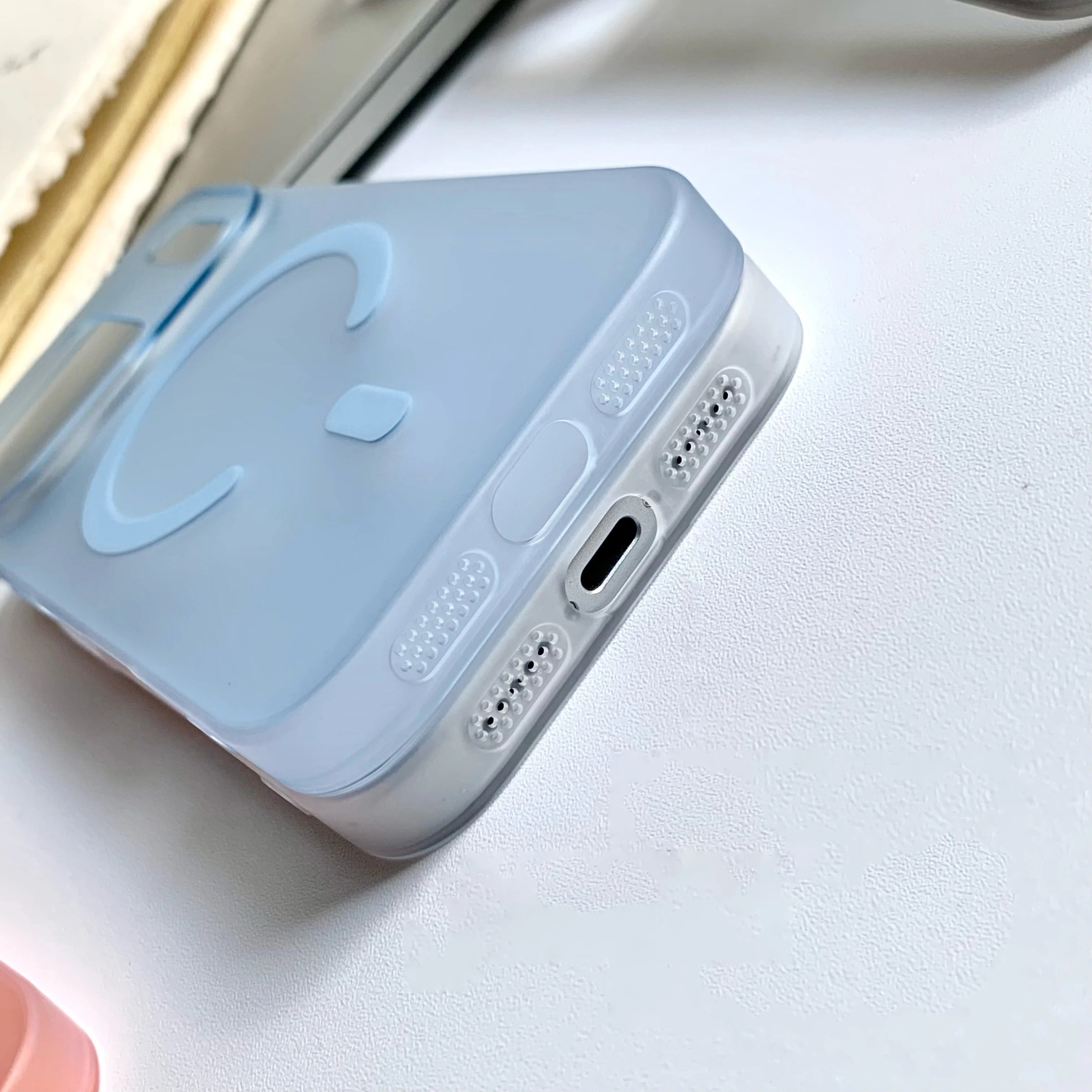 Ultra Thin Frosted PC Hard For Magsafe Magnetic Case For iPhone 17 Air 16 15 14 13 12 Pro Max Plus Shockproof Translucent Cover